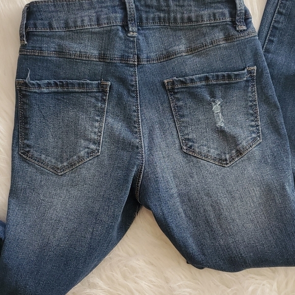 Blue Spice Cropped Distressed Jeans - Picture 4 of 4